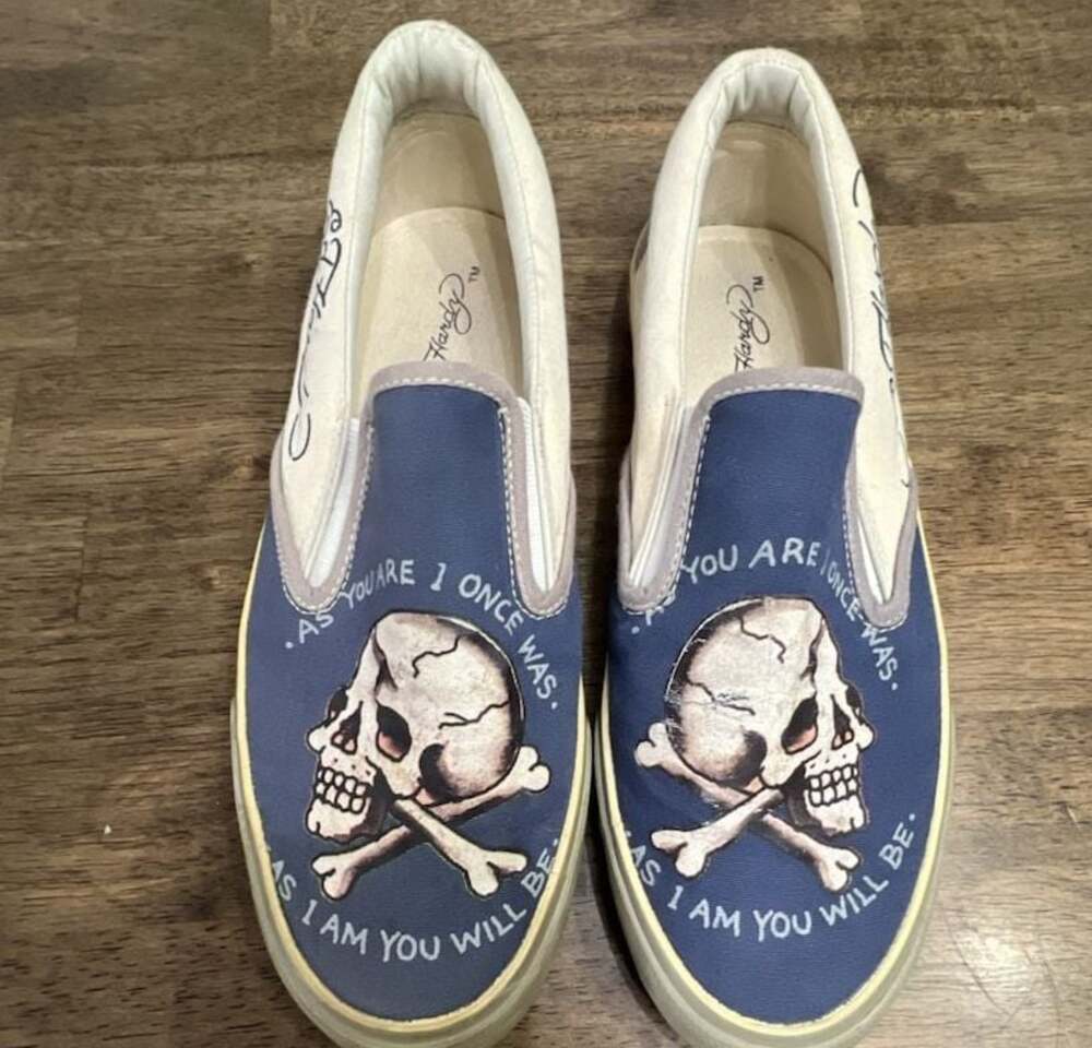 Ed Hardy Skull and Crossbones Slip On Canvas Shoes women’s 8